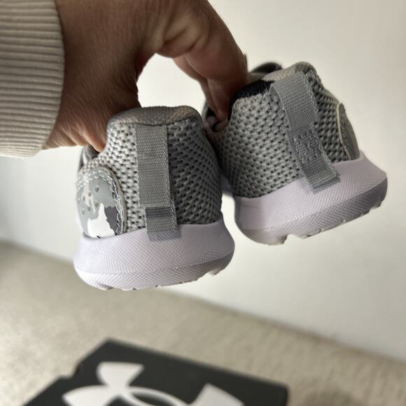 Under Armour BINF Surge 3 Slip PRINT - Boys 5 Toddler Grey Slip on Medium New - Picture 5 of 6